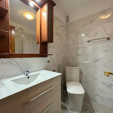 شقة Cozy Alondras Park Retreat *
