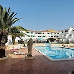 Cozy Alondras Park Retreat شقة أرونا