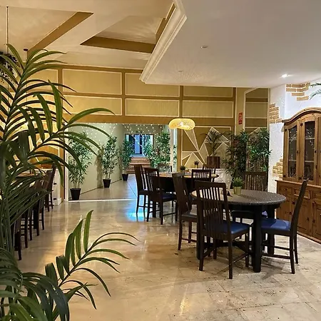 Casa Alondras 阿罗纳