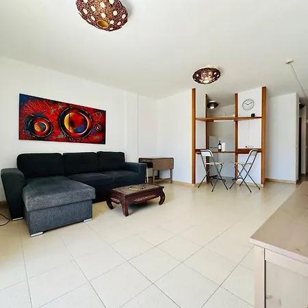 شقة Cozy Alondras Park Retreat